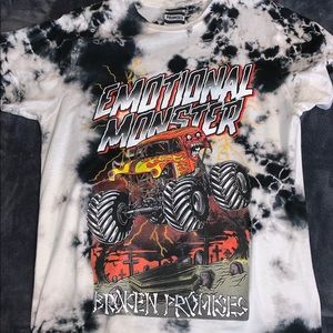 broken promises graphic tee / t shirt